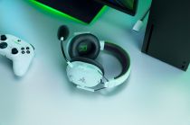Razer BlackShark V3 Pro Xbox, Casque Gaming blanc noir, ANC, dong