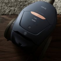 Aspiradora AEG VX82-1-5DB