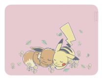 Razer Gigantus V2 Medium Tapis de Souri - PokÃ©mon Pikachu/Eevee Ed. 